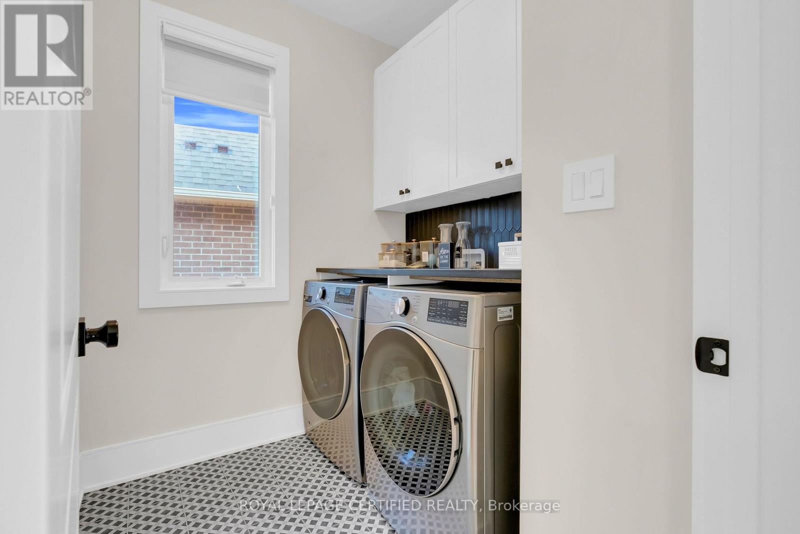 1297 Basswood Crescent, Milton, Ontario  L9T 7E7 - Photo 45 - W13541604