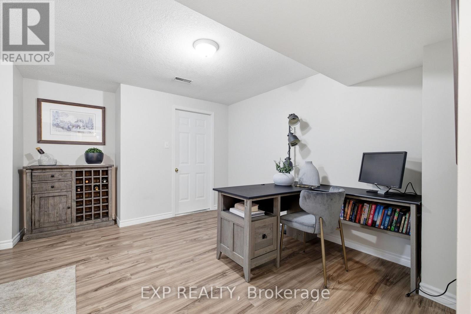 704 Jacob Lane, Waterloo, Ontario  N2V 2A7 - Photo 24 - X13541622