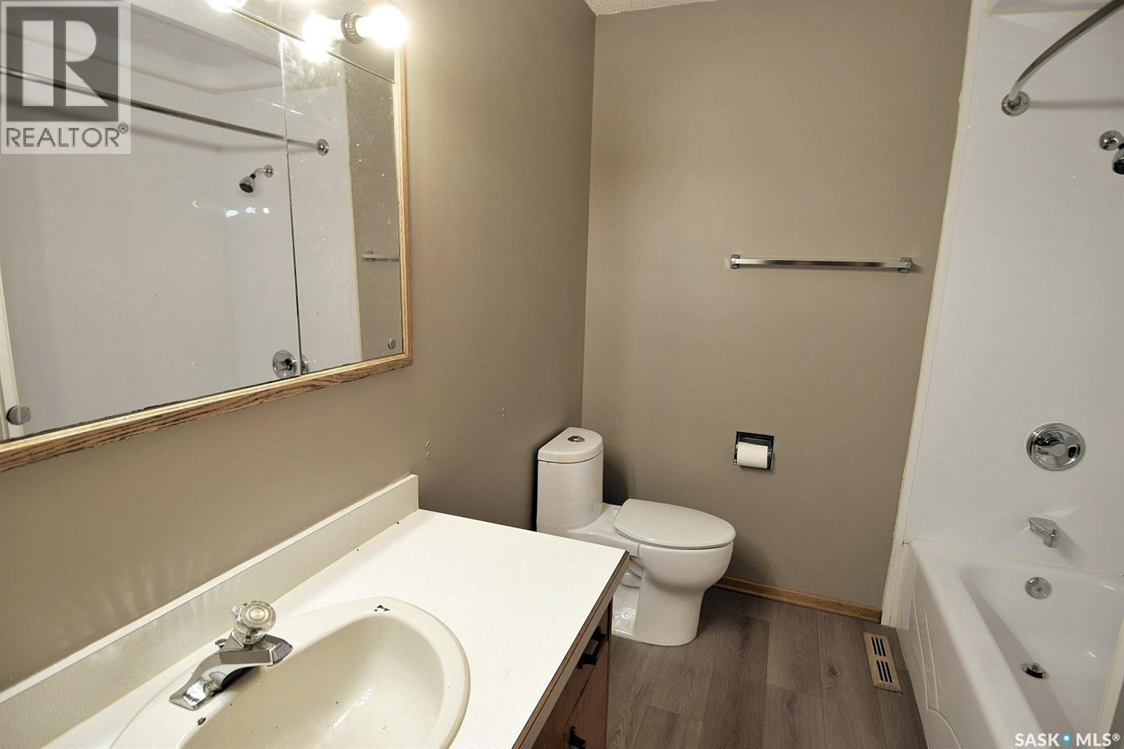 352 Carleton Drive, Saskatoon, Saskatchewan  S7H 4C1 - Photo 16 - SK042020