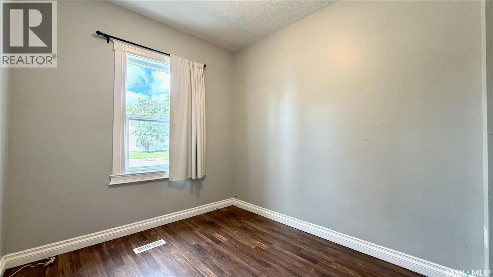320 M Avenue N, Saskatoon, Saskatchewan  S7L 2S5 - Photo 7 - SK041962