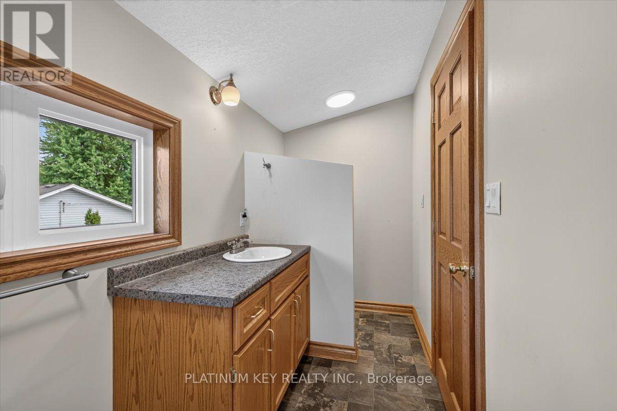 282 Beattie Street, Strathroy-Caradoc, Ontario  N7G 2X4 - Photo 30 - X13541786