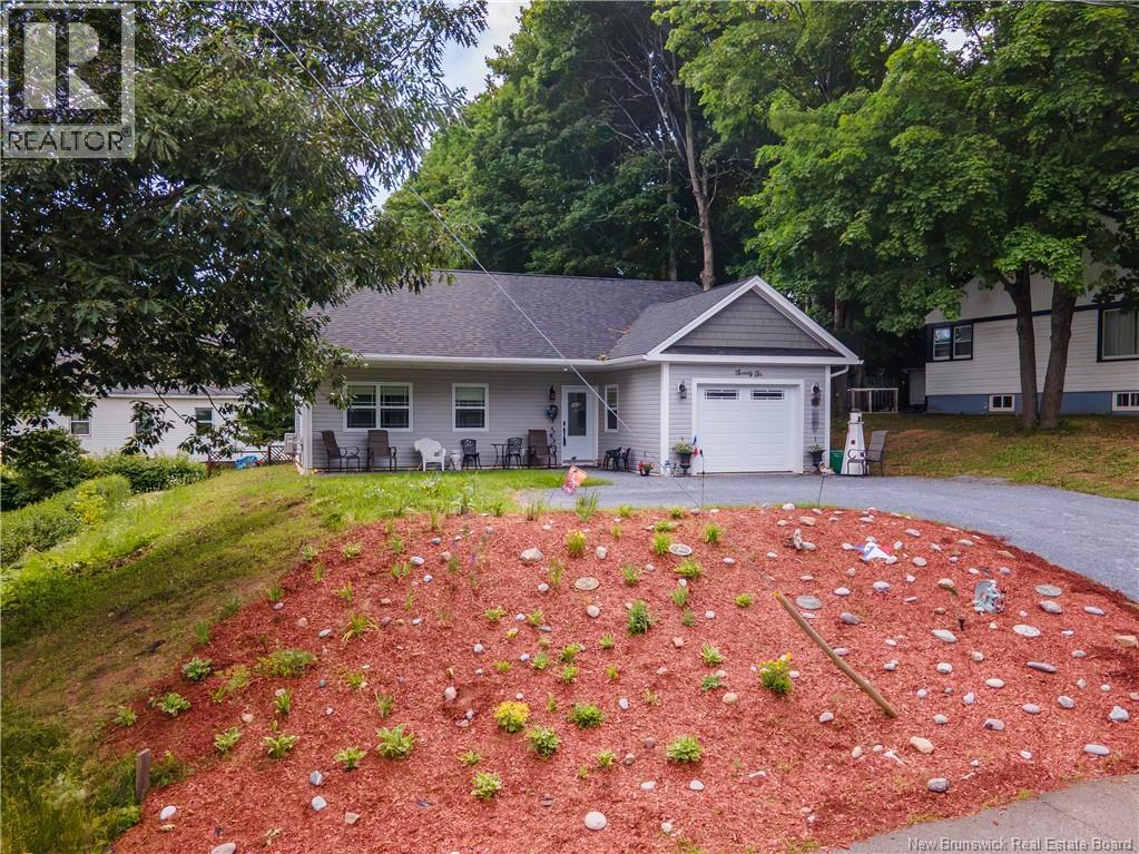 76 Pleasant Avenue, Sussex, New Brunswick  E4E 1X7 - Photo 24 - NB143449