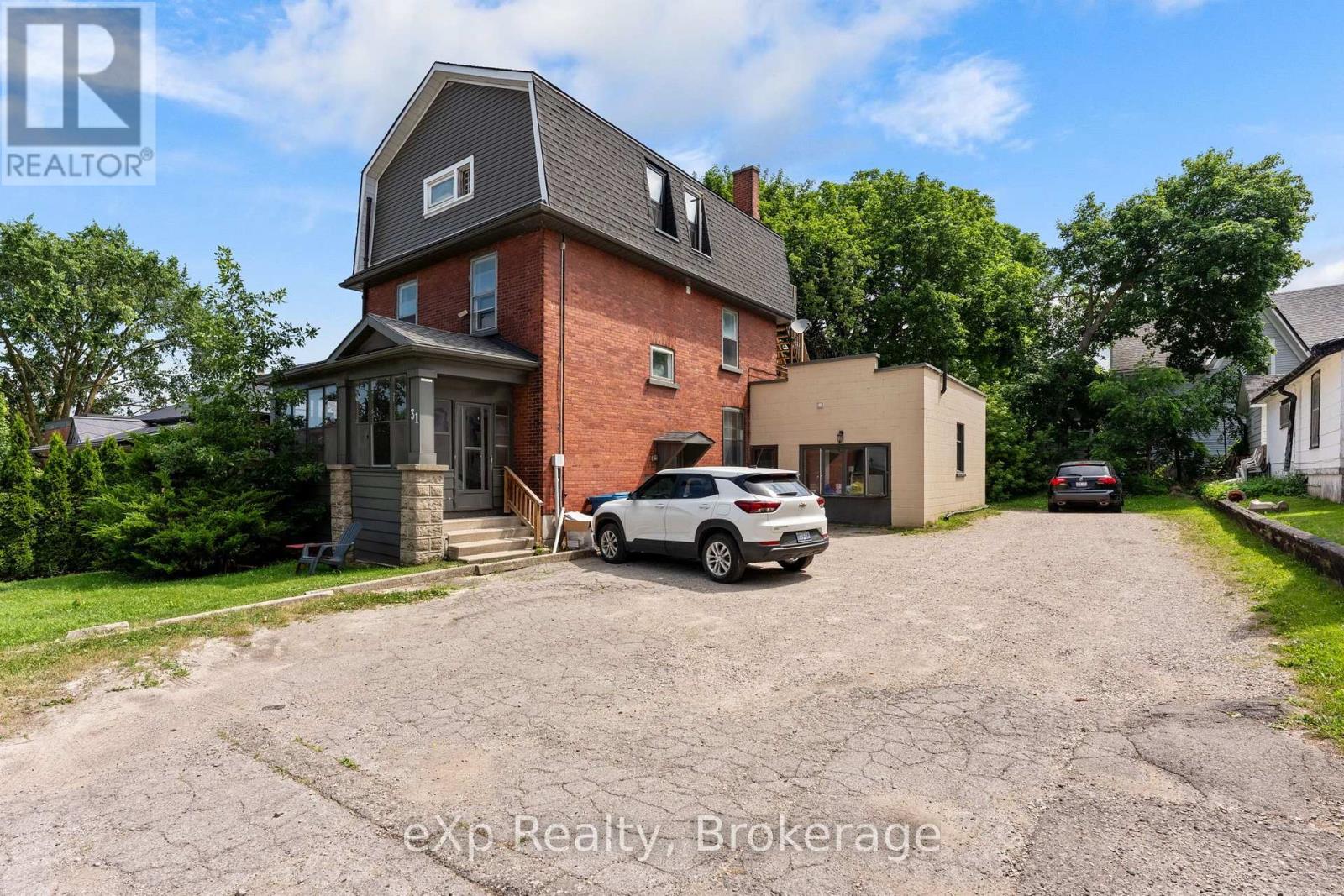 31 WATERLOO STREET S, Stratford, Ontario