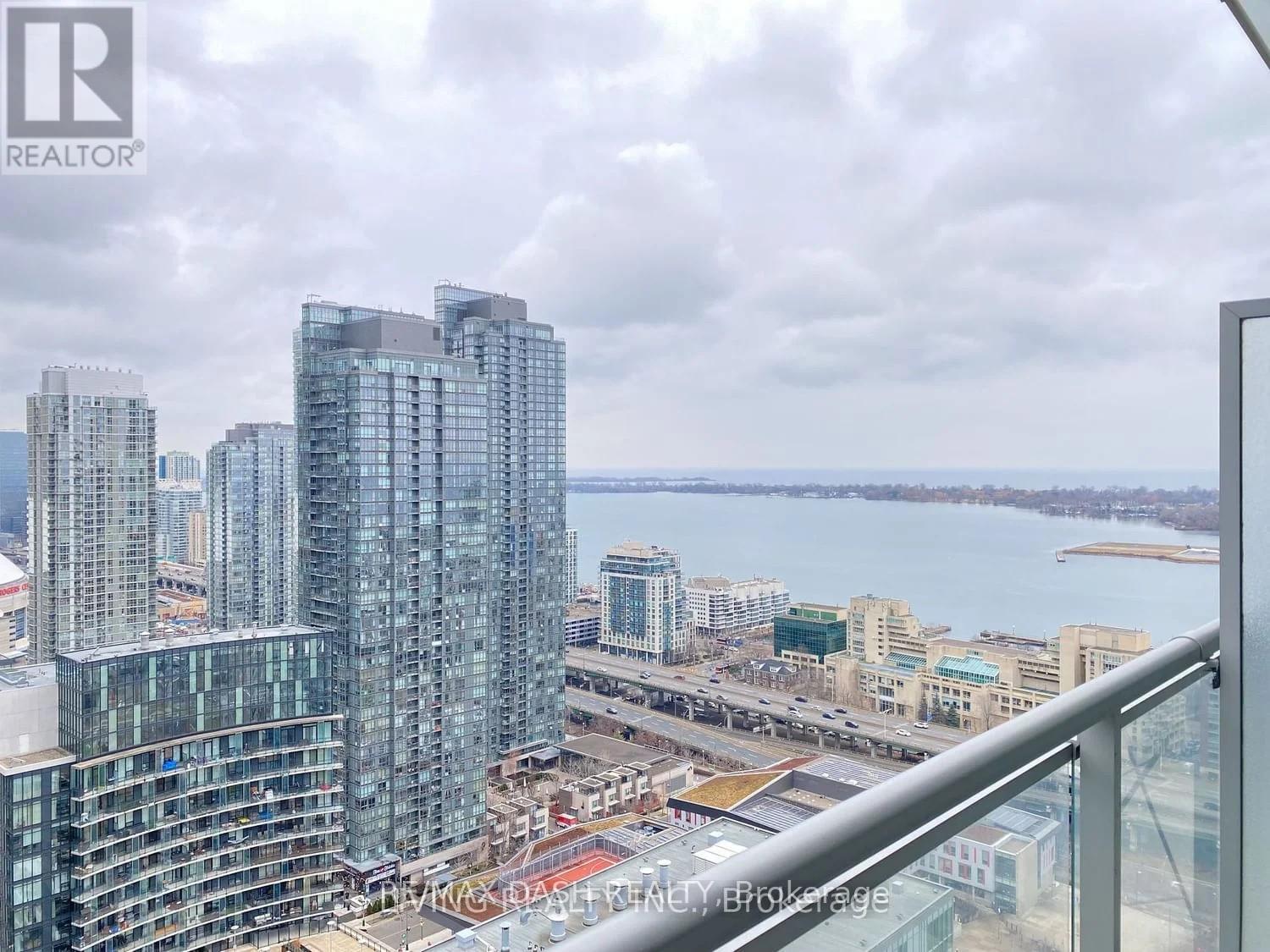 2003 - 15 Iceboat Terrace, Toronto, Ontario  M5V 4A5 - Photo 11 - C13541716