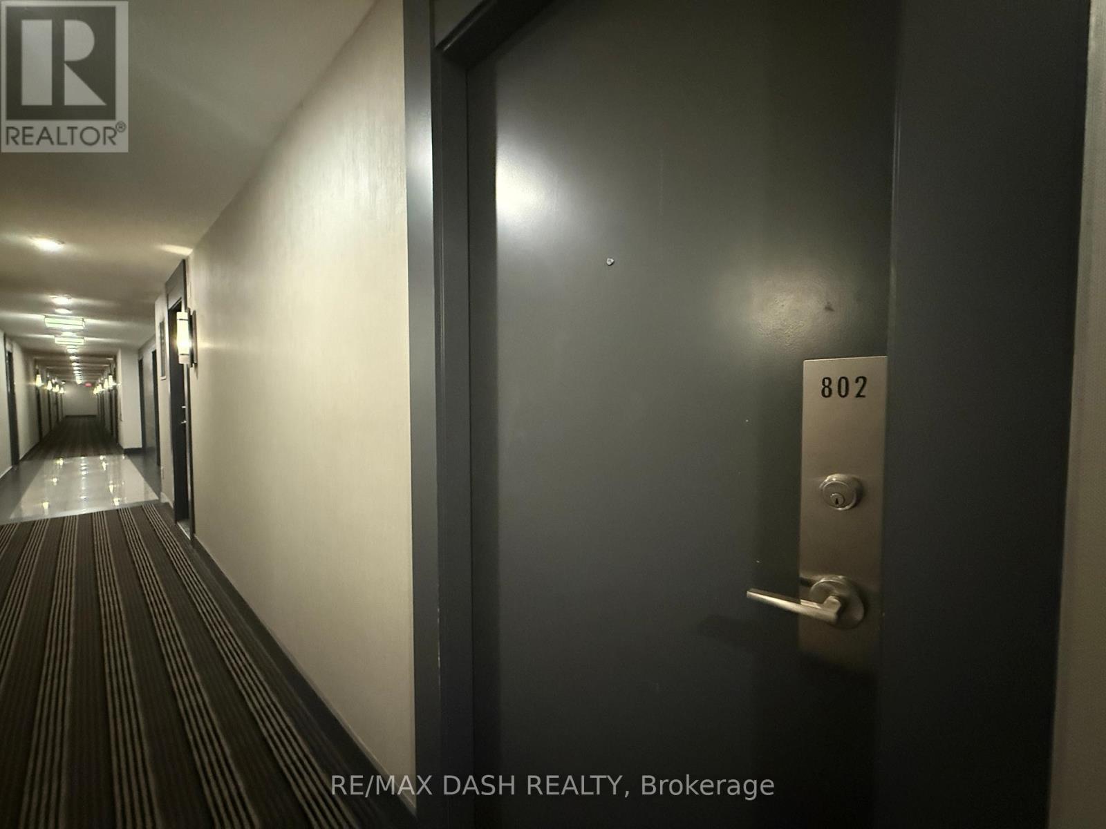 802 - 270 Wellington Street W, Toronto, Ontario  M5V 3P5 - Photo 2 - C13541726
