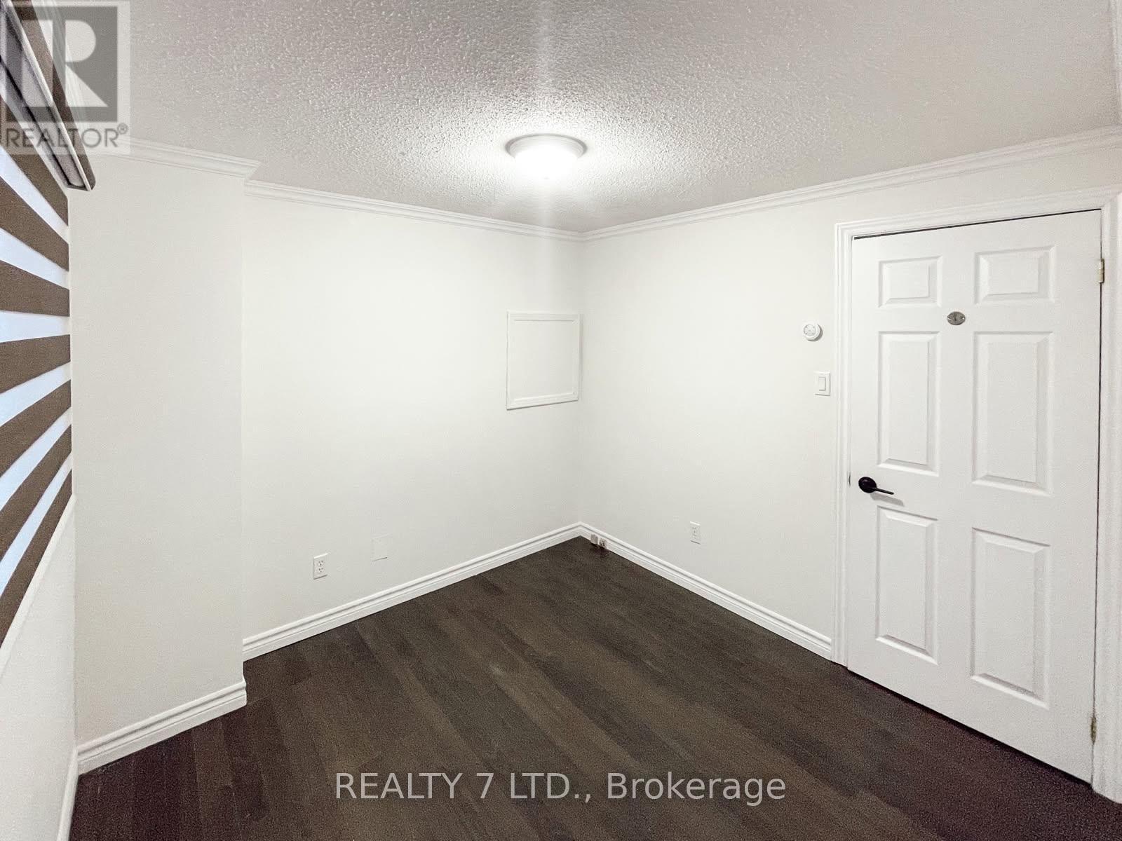 Main - 551 Hayward Crescent, Milton, Ontario  L9T 4P2 - Photo 6 - W13541712