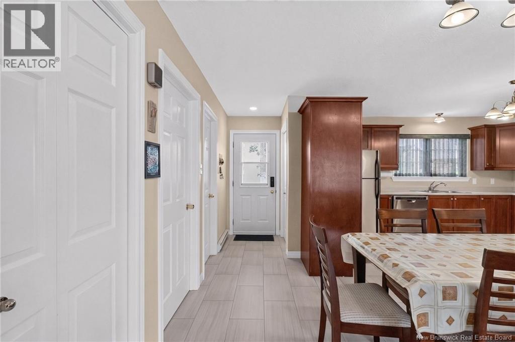 205 Lonsdale Drive, Moncton, New Brunswick  E1G 5G4 - Photo 18 - NB143676
