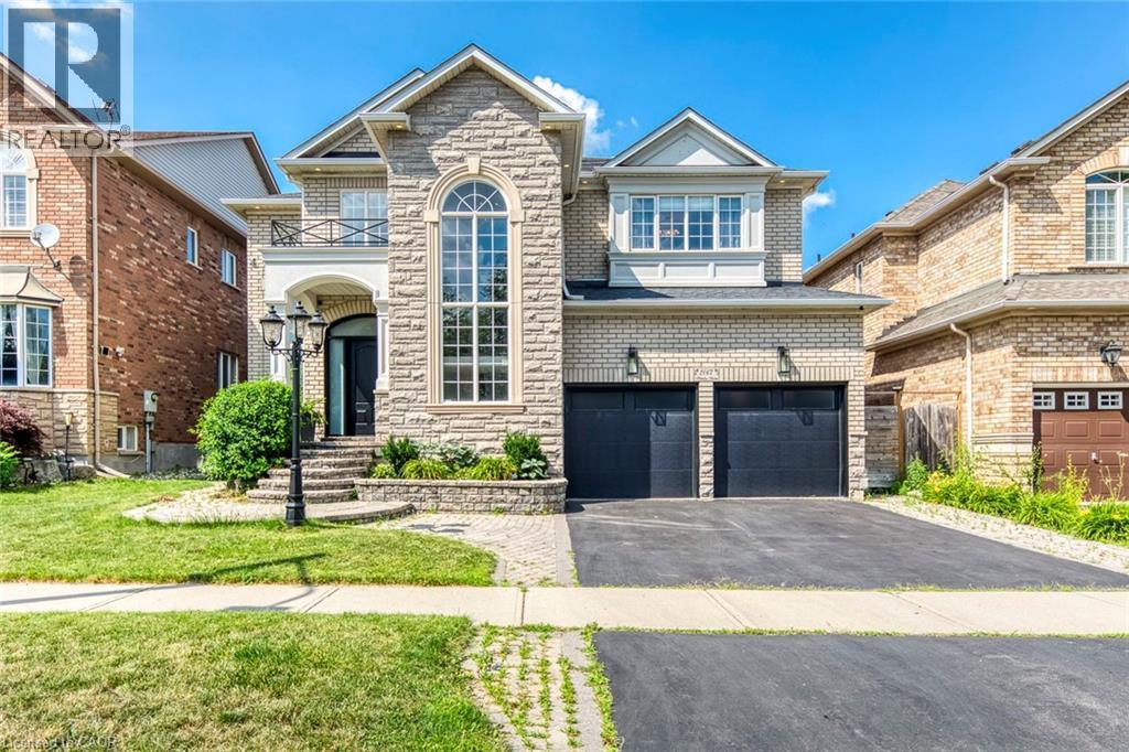 2067 HELMSLEY Avenue, Oakville