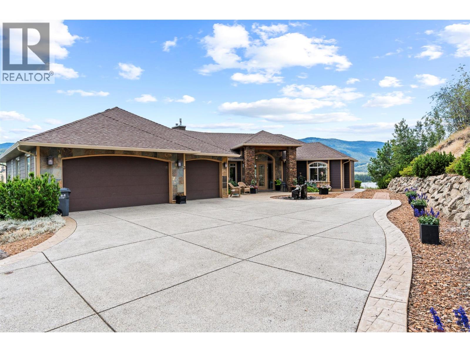 7899 Stoneridge Drive Unit# 3, Coldstream, British Columbia  V1B 2T7 - Photo 2 - 10393006