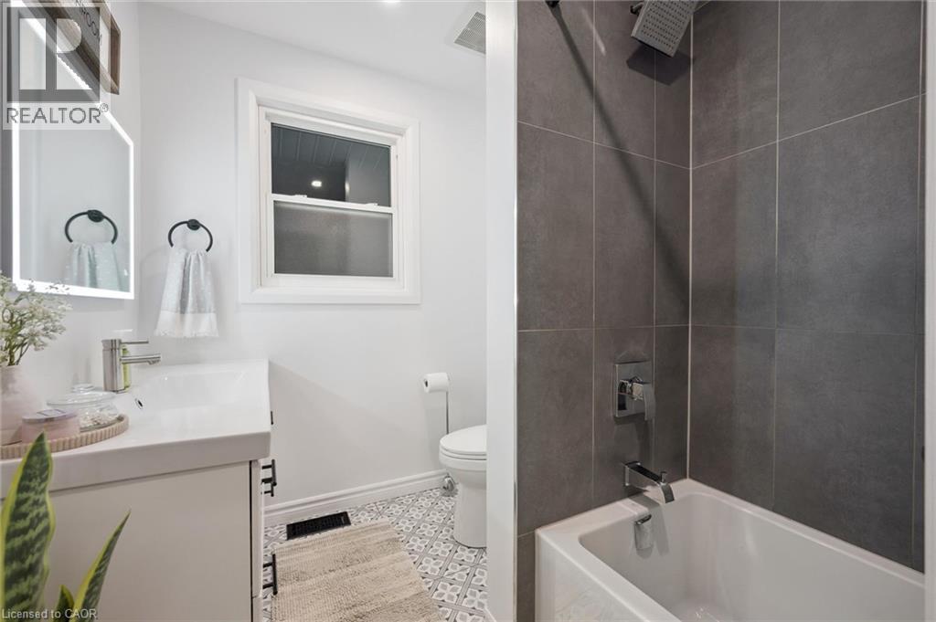 158 Upper Paradise Road, Hamilton, Ontario  L9C 5B8 - Photo 25 - 40845547
