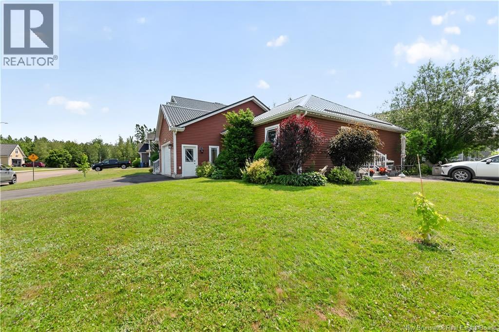102 Fortune, Dieppe, New Brunswick  E1A 8T7 - Photo 2 - NB143301