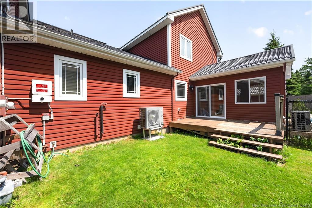 102 Fortune, Dieppe, New Brunswick  E1A 8T7 - Photo 4 - NB143301