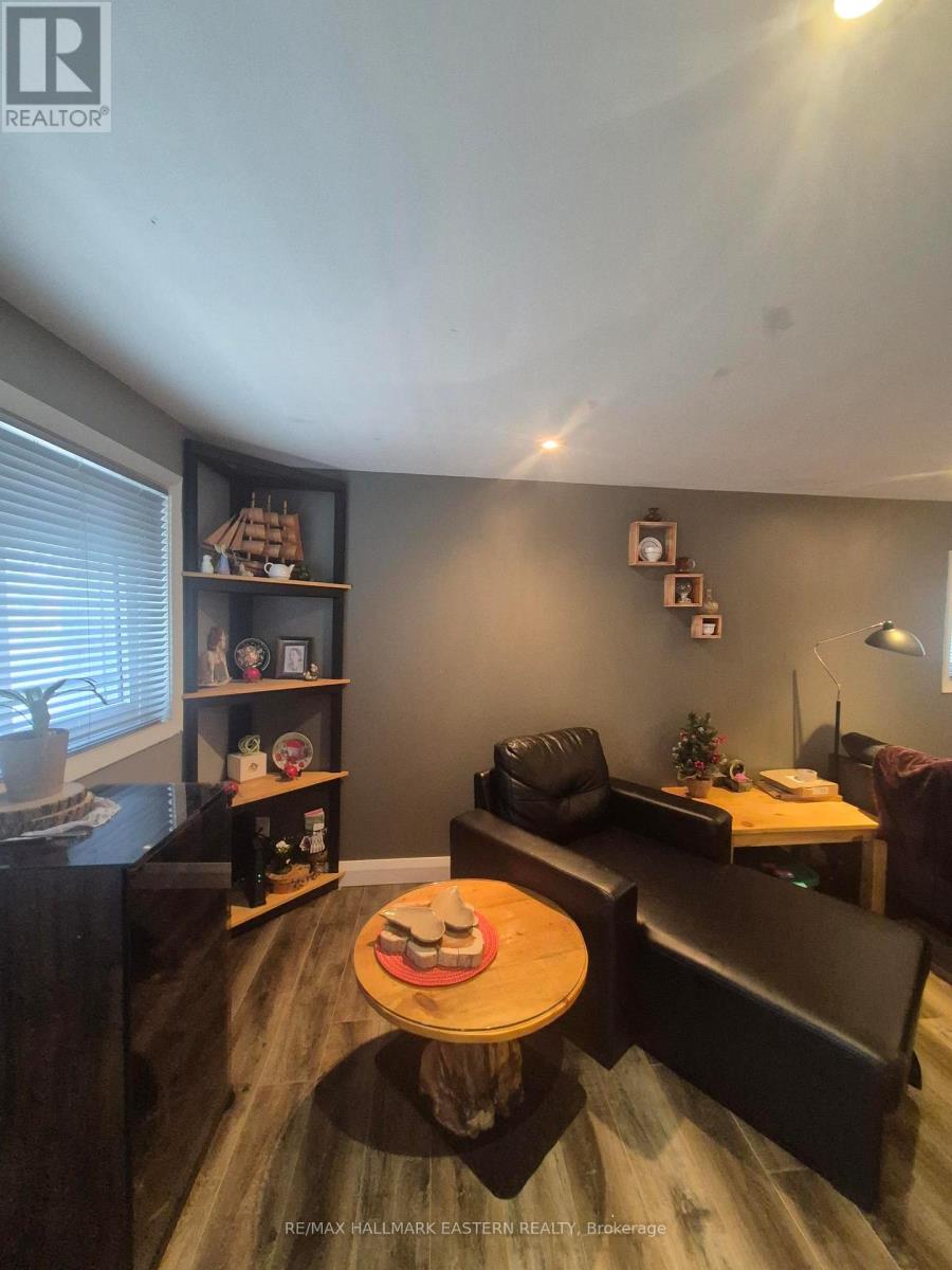 779 Chamberlain Street, Peterborough, Ontario  K9J 4M2 - Photo 3 - X13540056