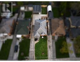 75 CYNTHIA ROAD, Toronto, Ontario