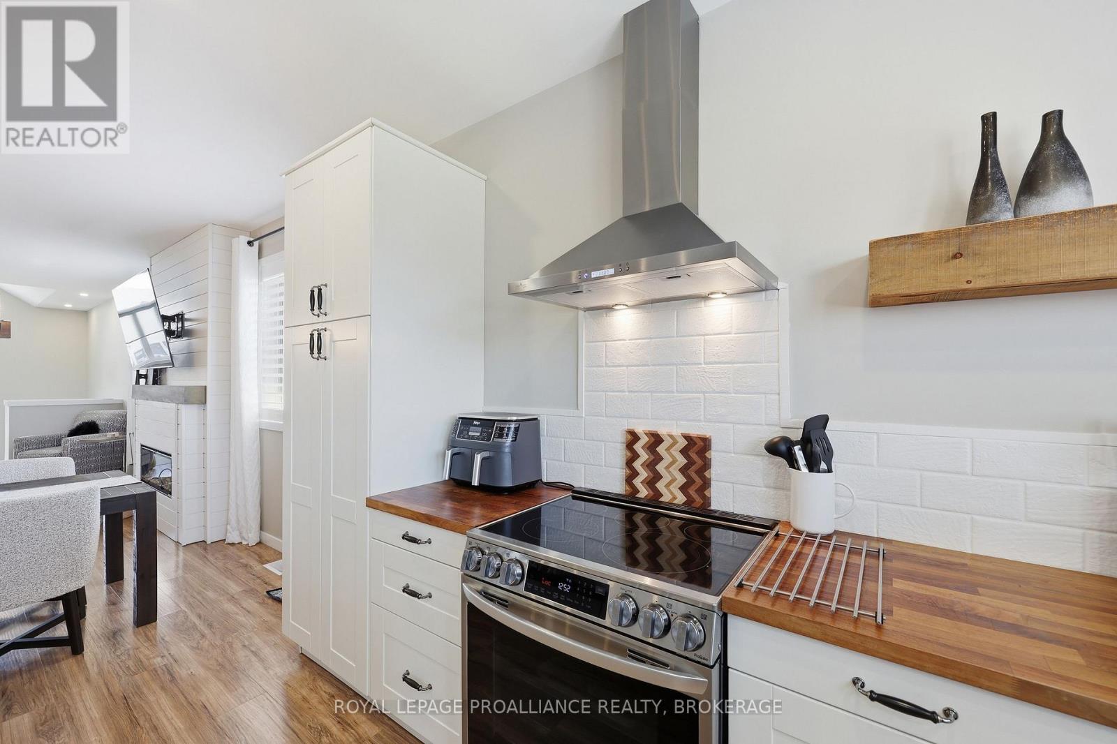 50 Potter Drive, Loyalist, Ontario K0H 2H0 - Photo 22 - X13541882