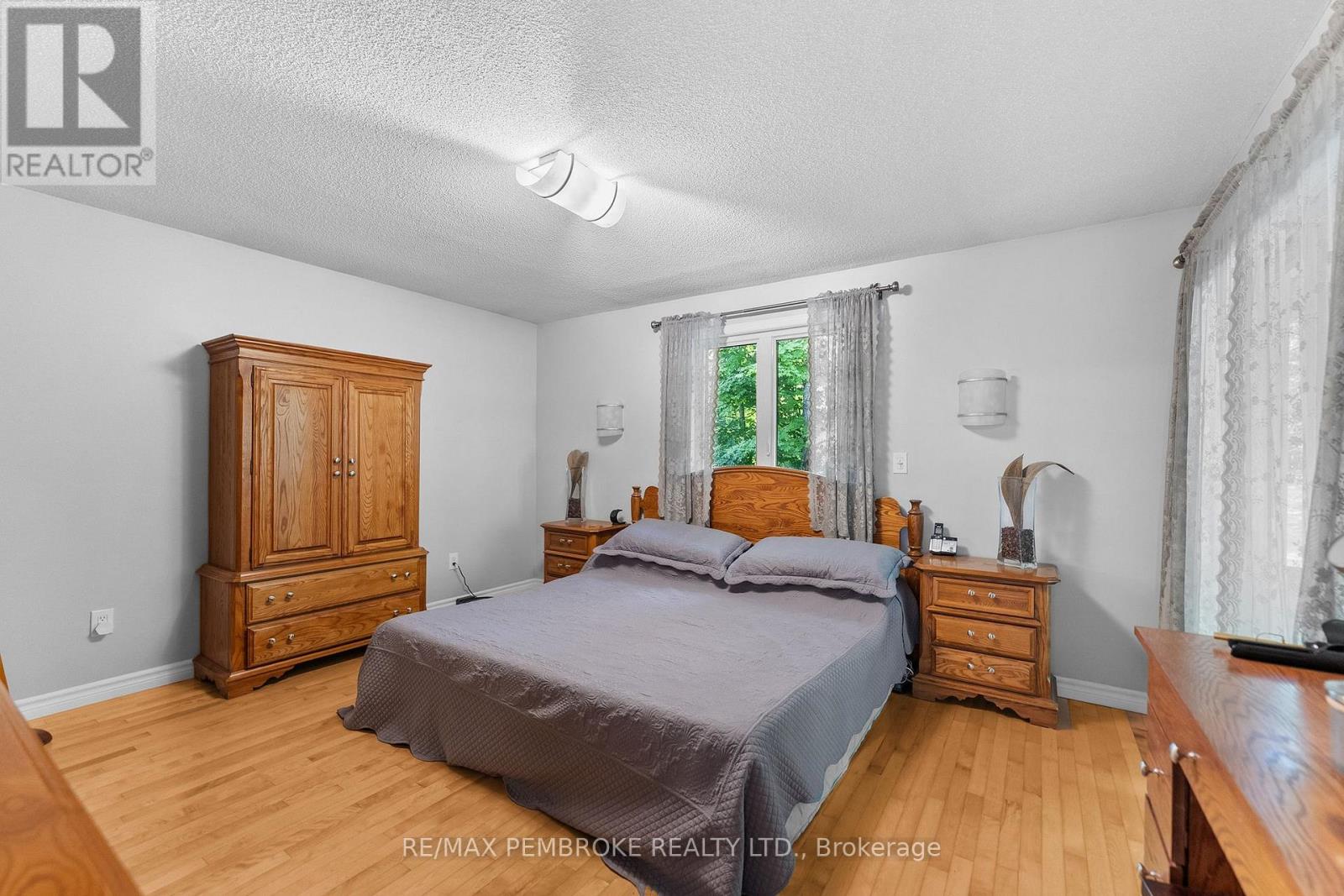 38 Rahns Road, Laurentian Valley, Ontario  K8A 6W8 - Photo 16 - X13541896