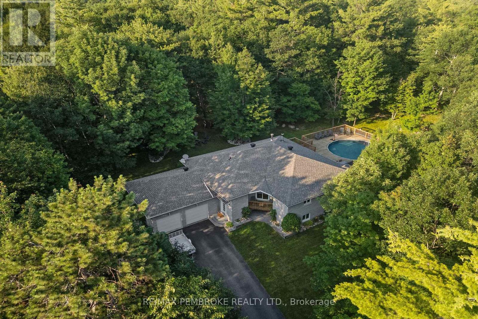 38 Rahns Road, Laurentian Valley, Ontario  K8A 6W8 - Photo 2 - X13541896