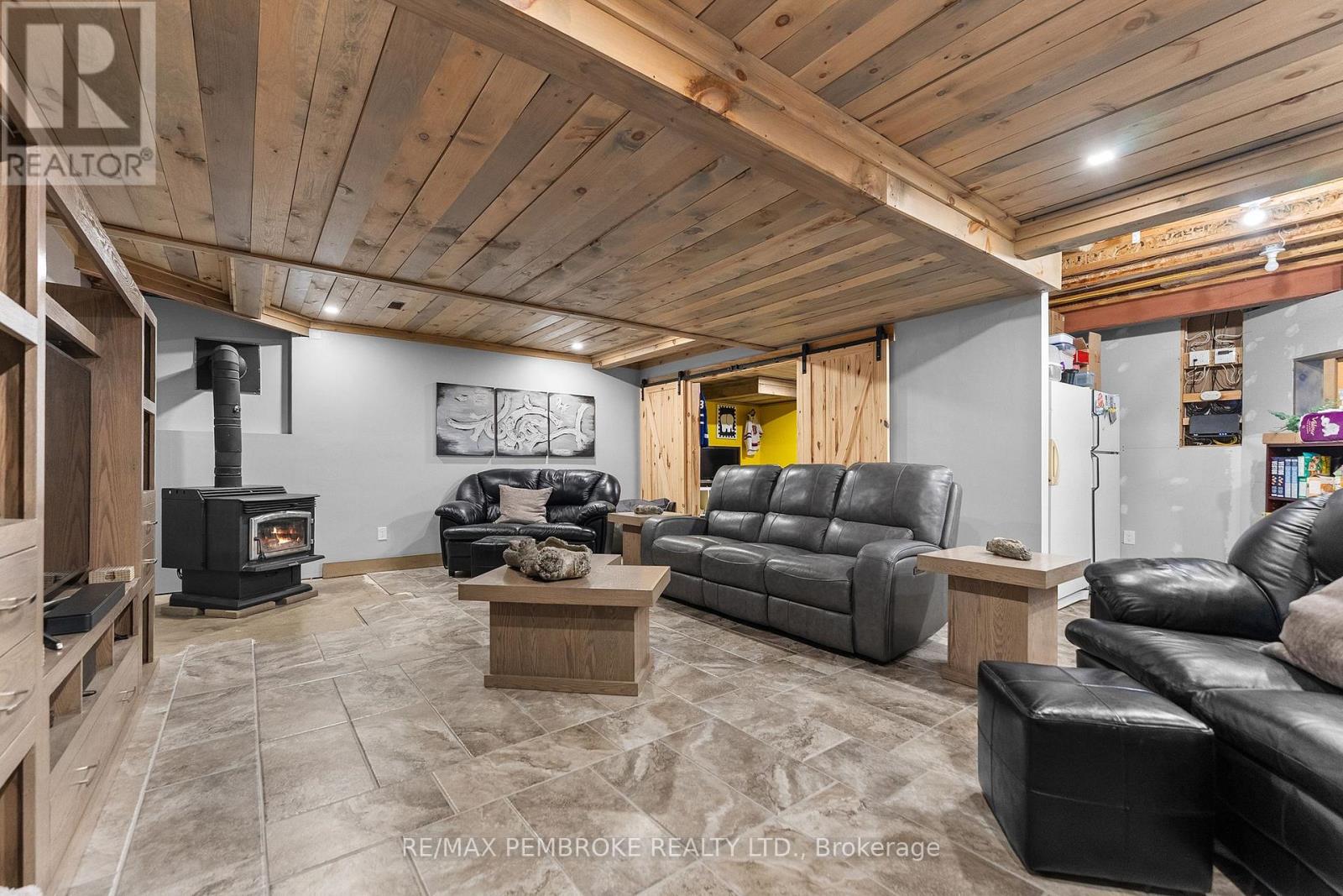 38 Rahns Road, Laurentian Valley, Ontario  K8A 6W8 - Photo 26 - X13541896