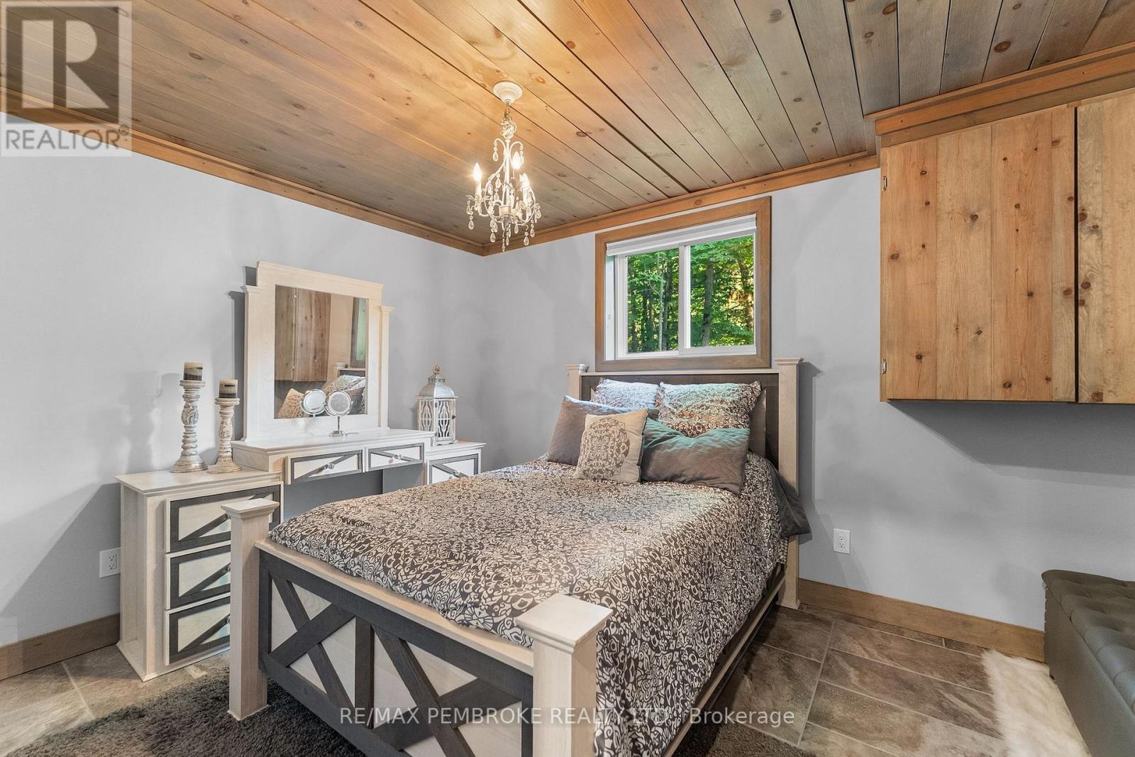 38 Rahns Road, Laurentian Valley, Ontario  K8A 6W8 - Photo 29 - X13541896