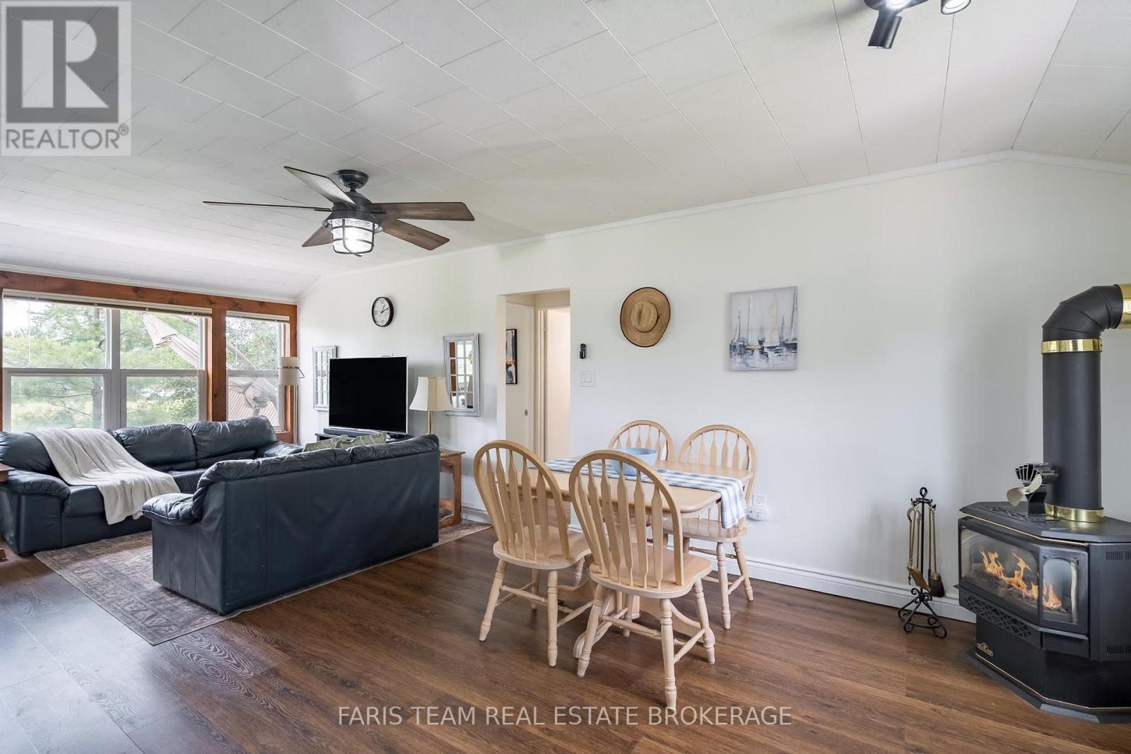 1067 Park Place, Innisfil, Ontario  L0L 1K0 - Photo 10 - N13541920