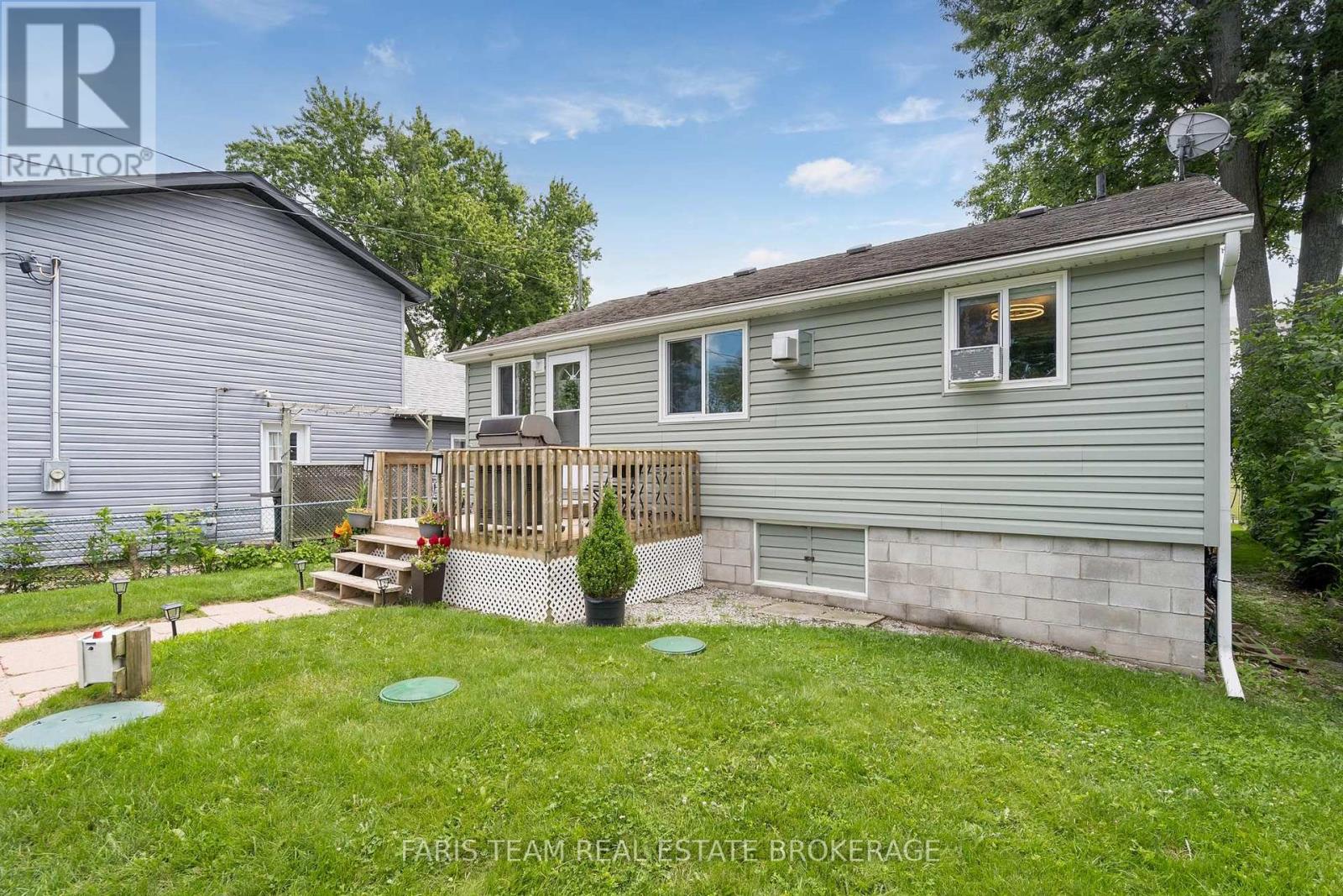 1067 Park Place, Innisfil, Ontario  L0L 1K0 - Photo 2 - N13541920