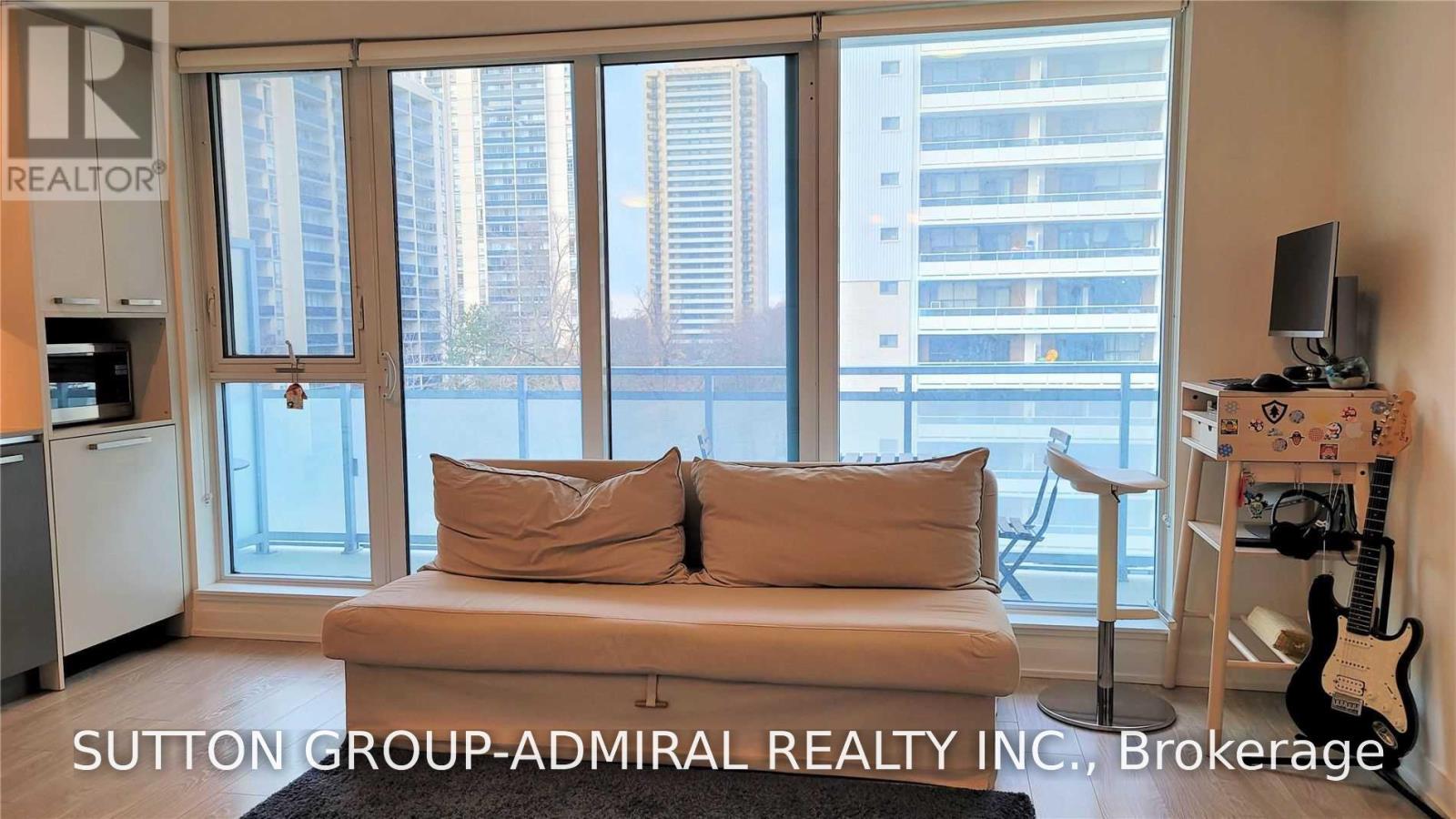 637 - 1830 Bloor Street W, Toronto, Ontario  M6P 3K6 - Photo 4 - W13541846