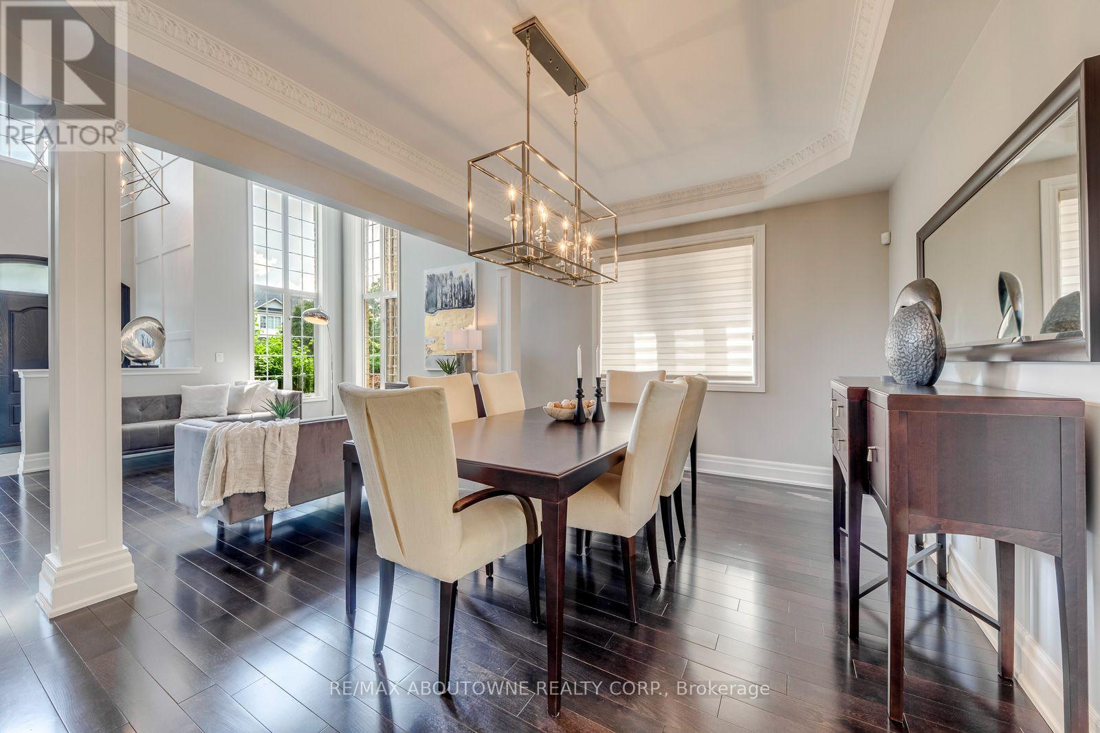 2067 Helmsley Avenue, Oakville, Ontario  L6M 4R5 - Photo 11 - W13541854