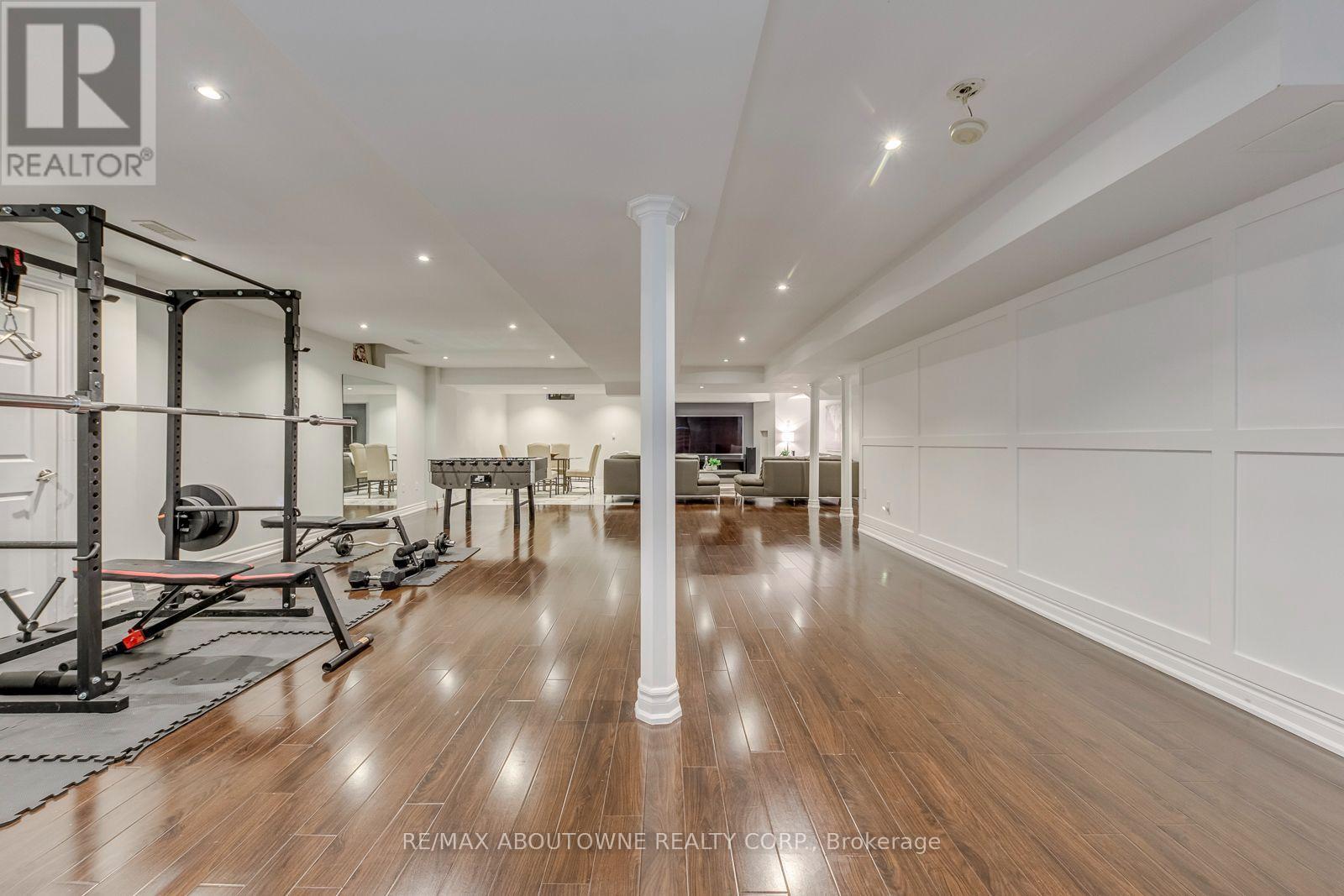 2067 Helmsley Avenue, Oakville, Ontario  L6M 4R5 - Photo 37 - W13541854