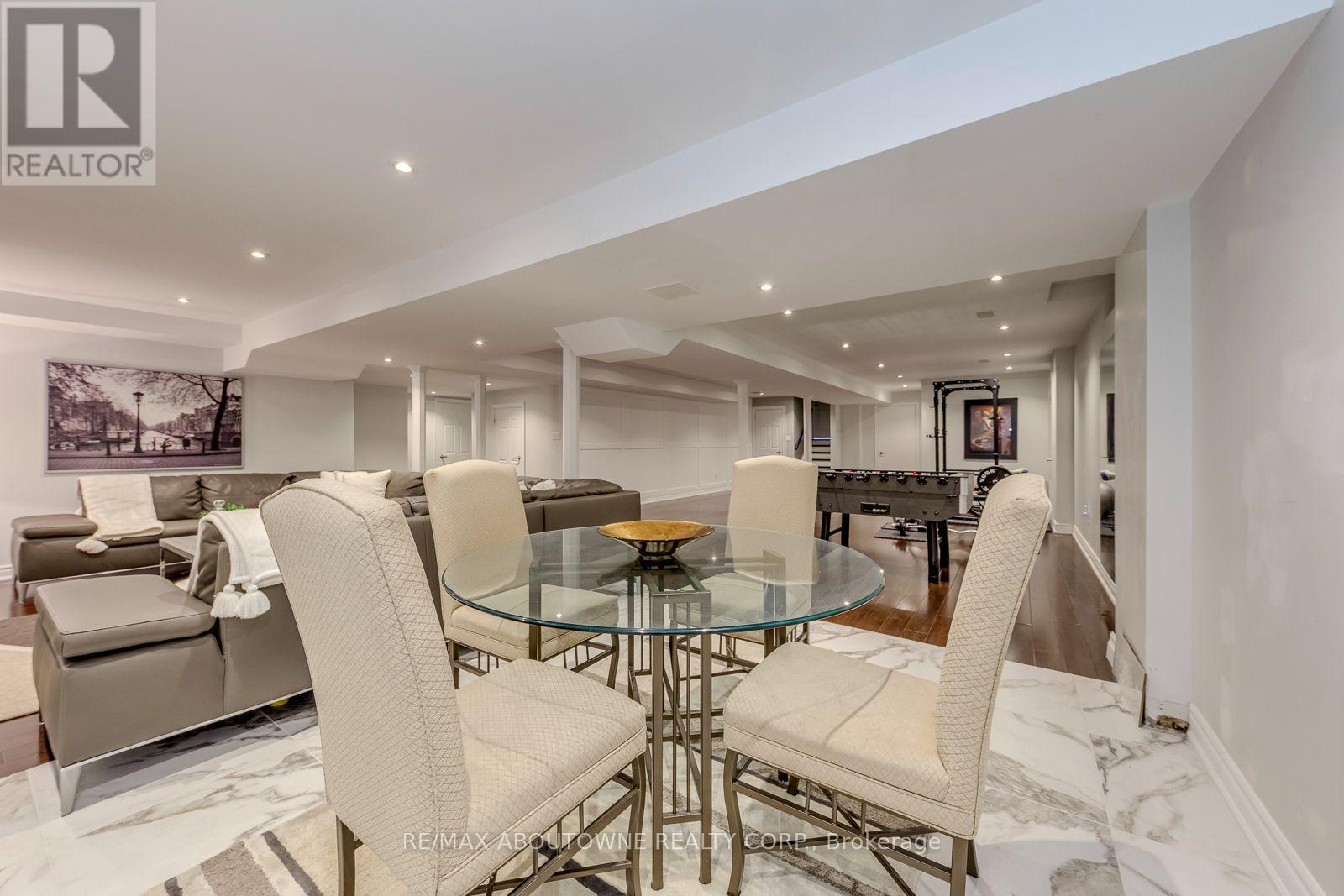 2067 Helmsley Avenue, Oakville, Ontario  L6M 4R5 - Photo 42 - W13541854