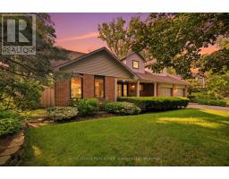 11 REGENCY COURT, Oakville, Ontario
