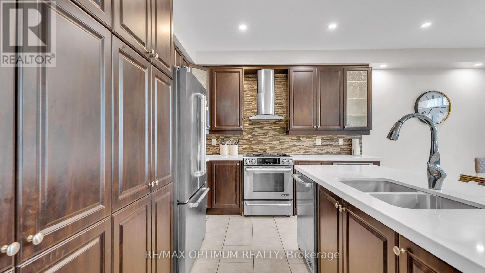 3 Gosling Street, Brampton (Bram West), Ontario  L6Y 0V2 - Photo 15 - W13541942