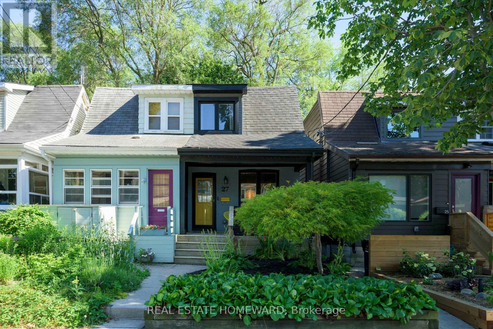 27 Mountalan Avenue, Toronto, Ontario  M4J 1H3 - Photo 2 - E13538358