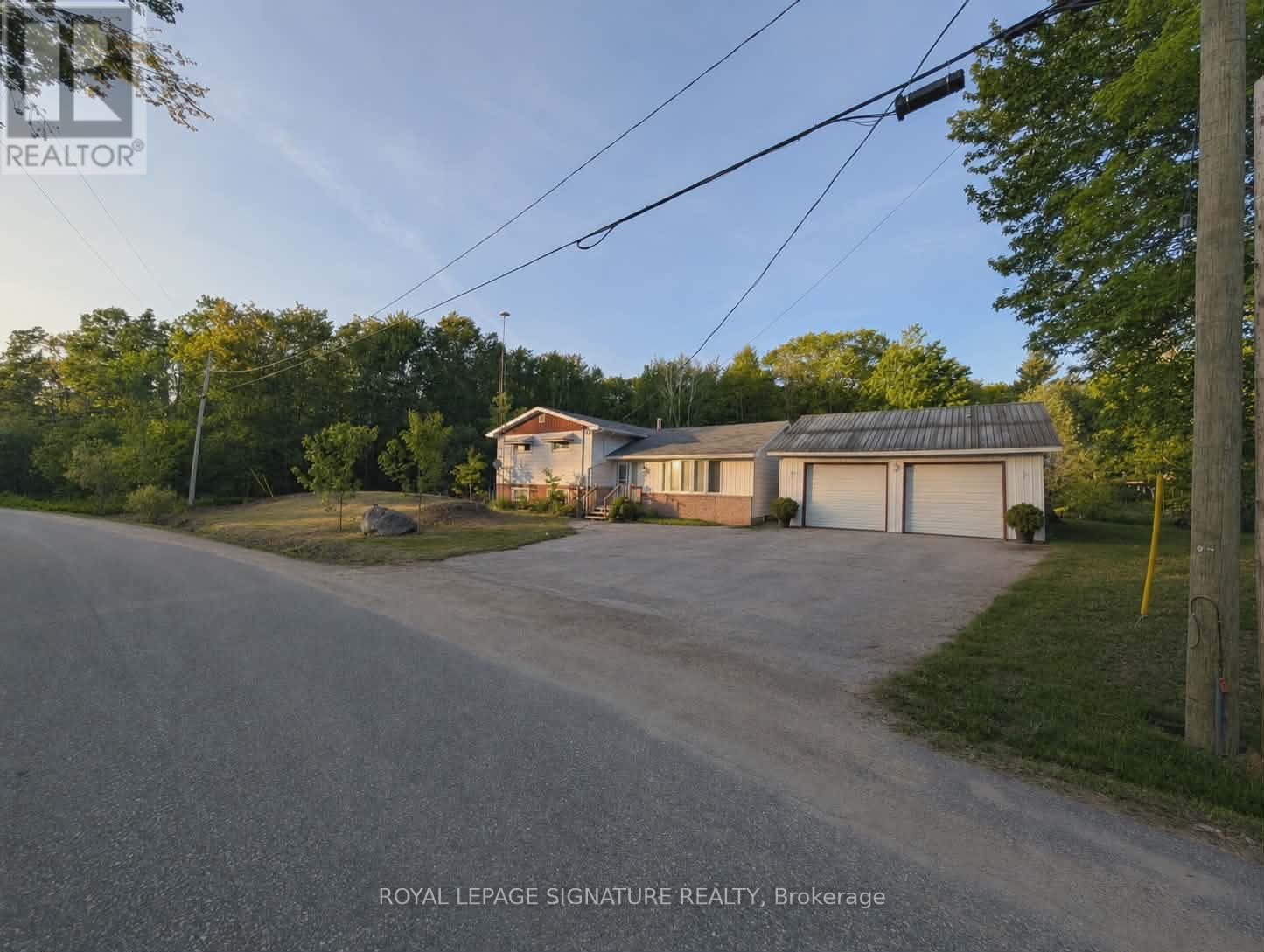 1034 BUCKEYE ROAD, Muskoka Lakes, Ontario