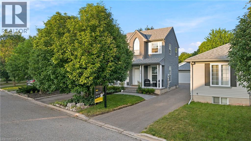 704 Jacob Lane, Waterloo, Ontario  N2V 2A7 - Photo 46 - 40846083