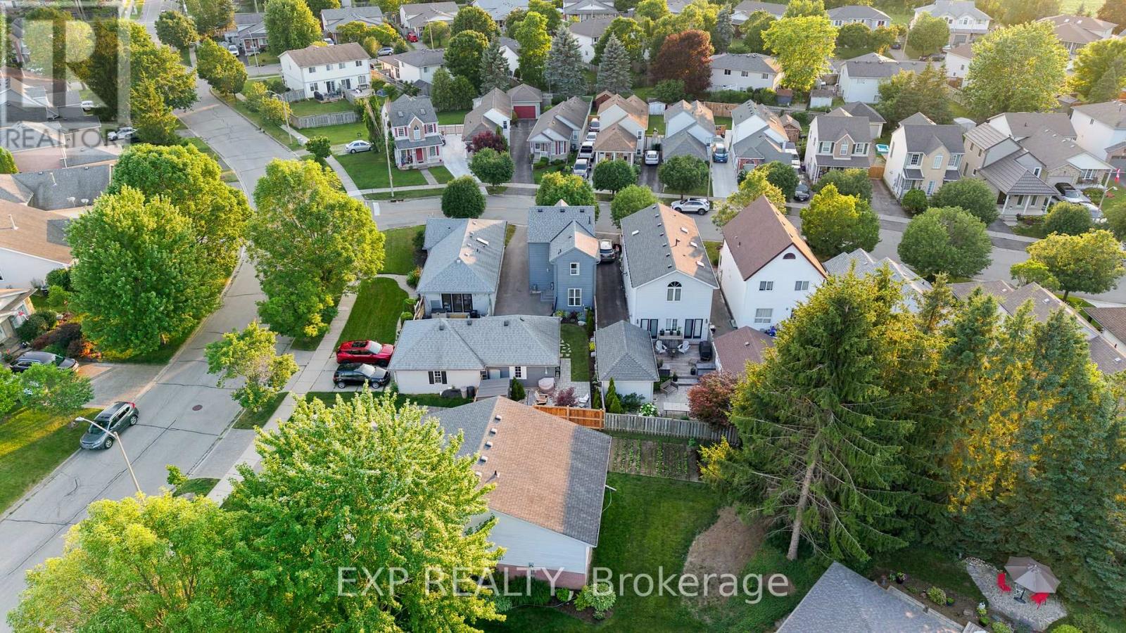 704 Jacob Lane, Waterloo, Ontario  N2V 2A7 - Photo 48 - X13541622