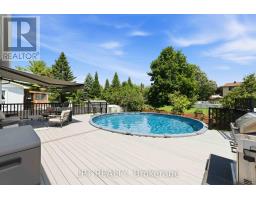 34 FRINGEWOOD DRIVE, Ottawa, Ontario