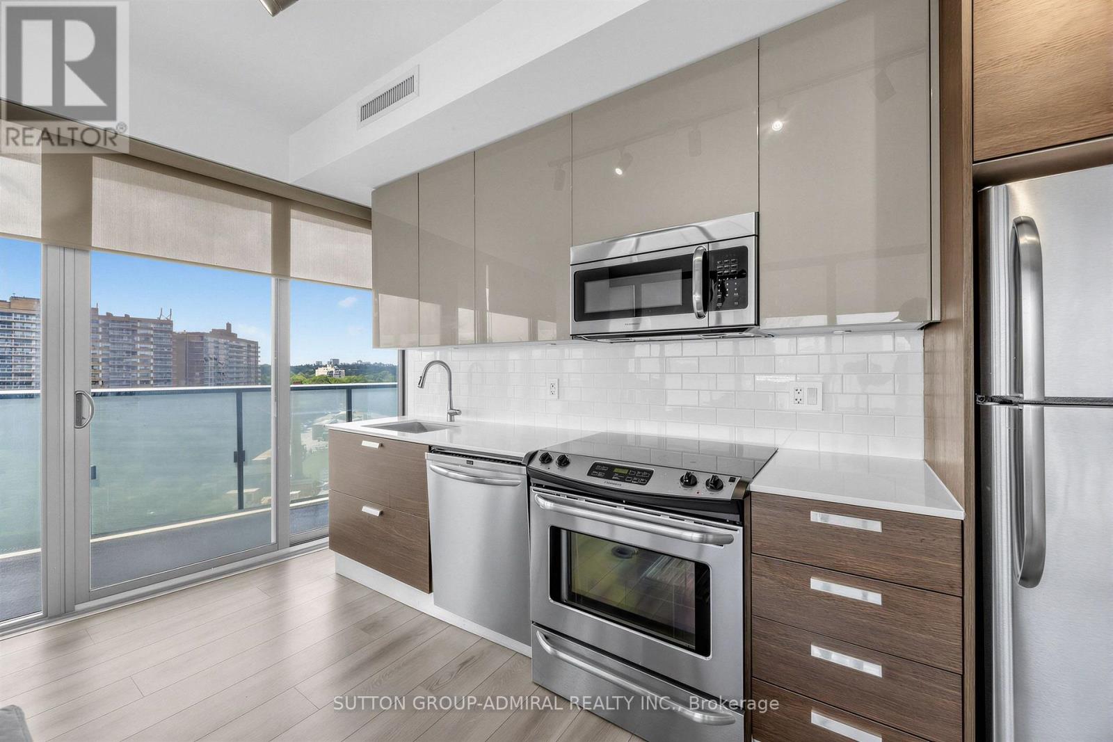1102 - 1815 Yonge Street, Toronto, Ontario  M4T 2A4 - Photo 8 - C13521062