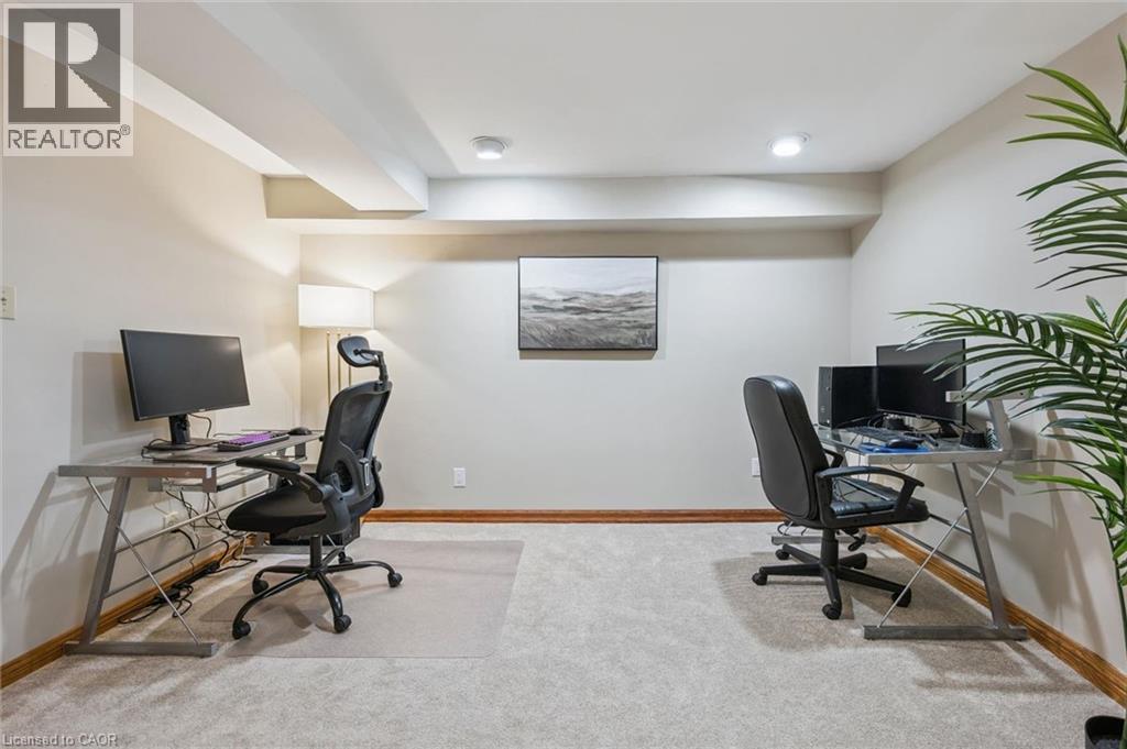 261 Newport Place, Waterloo, Ontario  N2T 2B4 - Photo 29 - 40846629