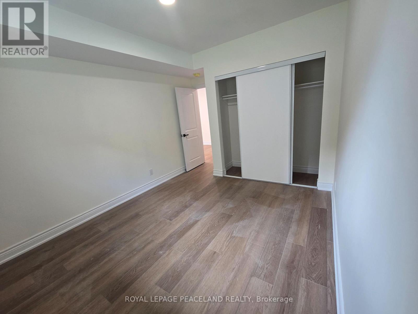 Laneway Hse Lwr - 556 Spadina Crescent, Toronto, Ontario  M5S 2J9 - Photo 4 - C13542076