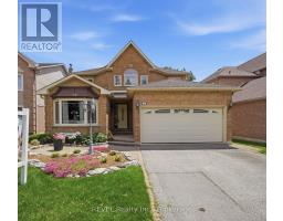 29 STRATTON CRESCENT, Whitby, Ontario