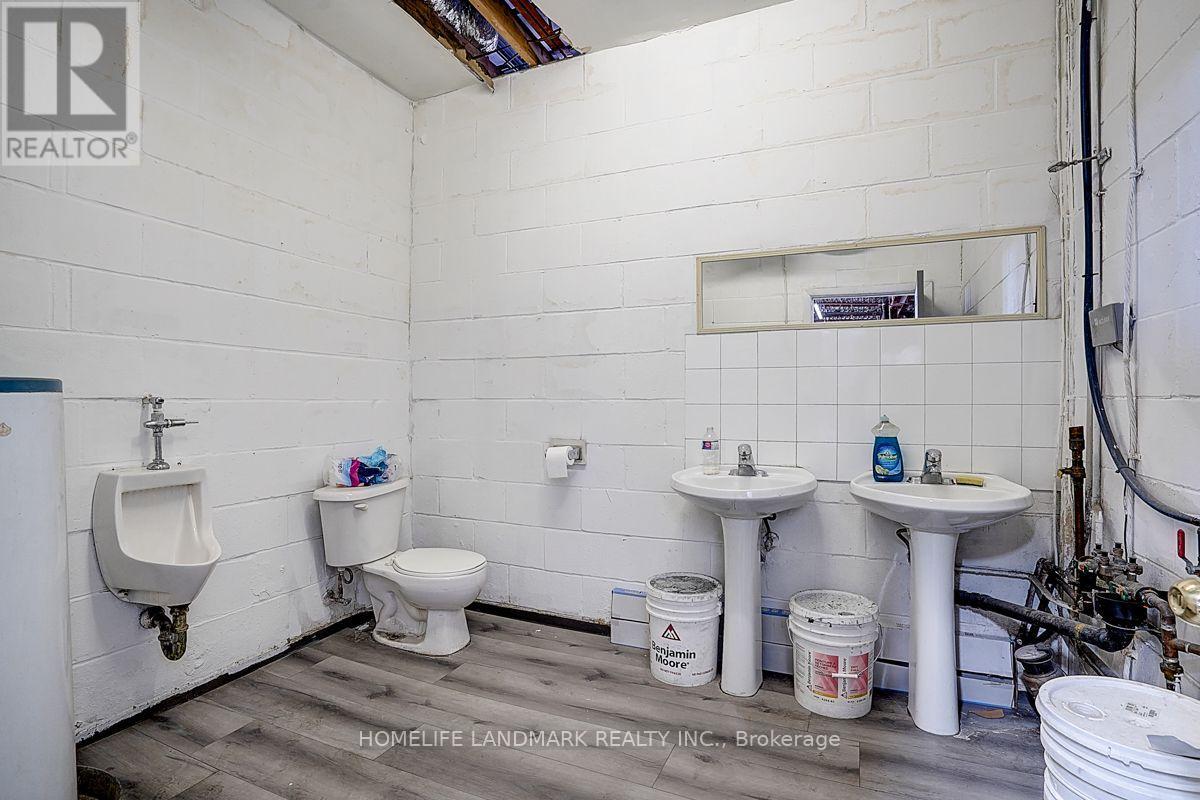 1820 Midland Avenue, Toronto, Ontario M1P 3C2 - Photo 11 - E13542164