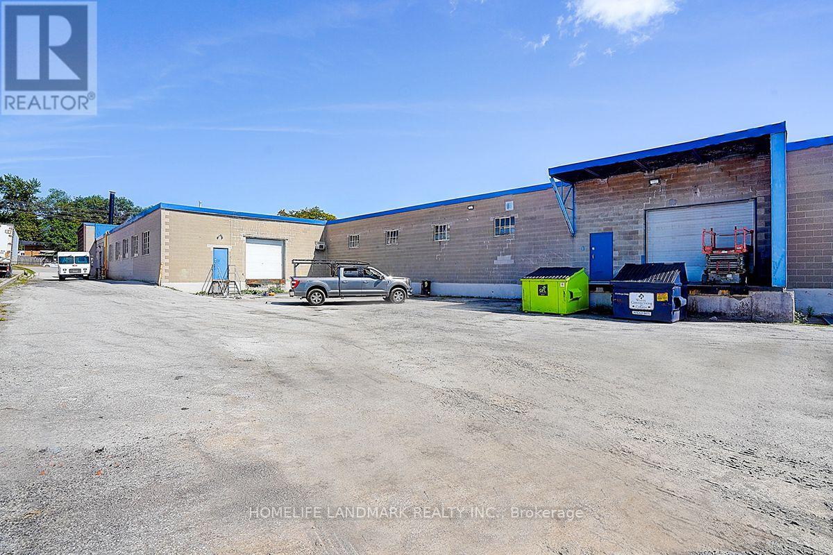 1820 Midland Avenue, Toronto, Ontario M1P 3C2 - Photo 4 - E13542164