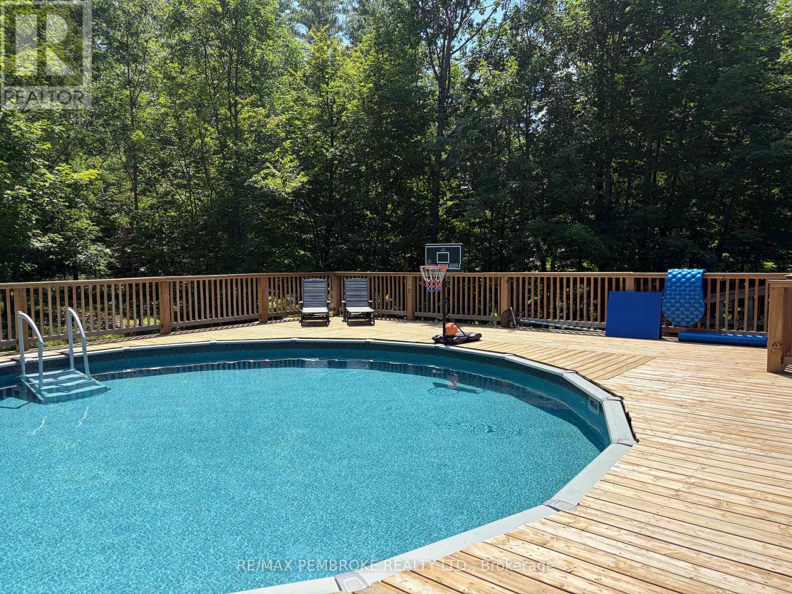 38 Rahns Road, Laurentian Valley, Ontario  K8A 6W8 - Photo 37 - X13541896
