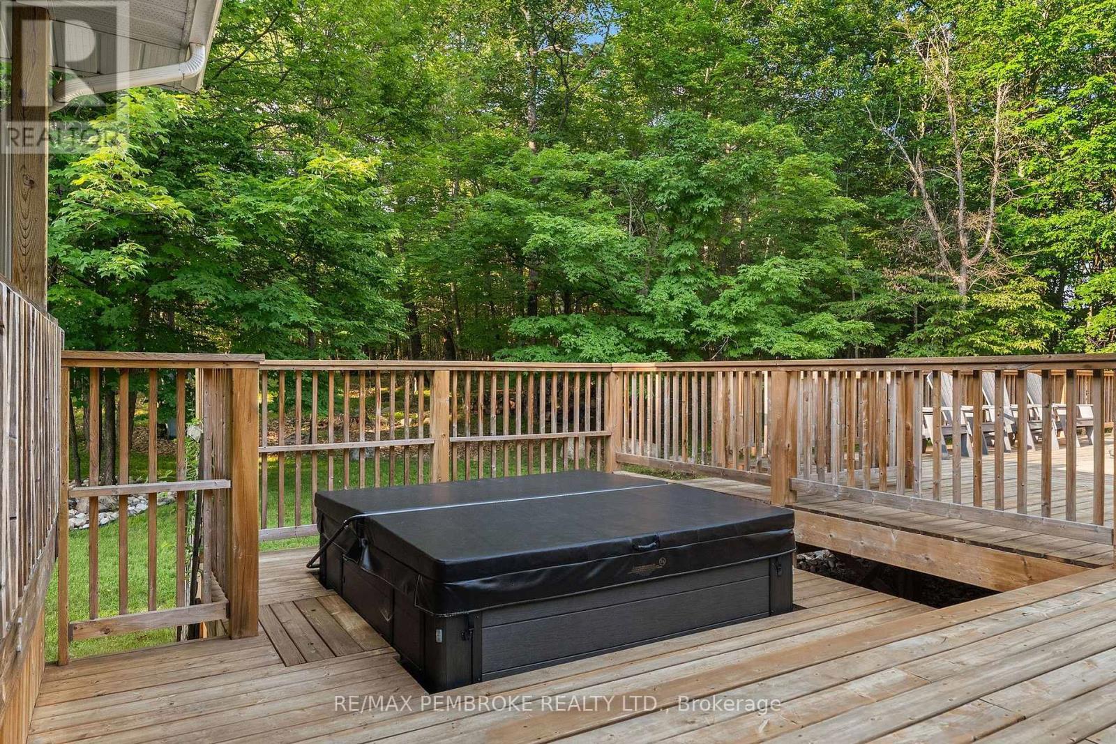 38 Rahns Road, Laurentian Valley, Ontario  K8A 6W8 - Photo 41 - X13541896