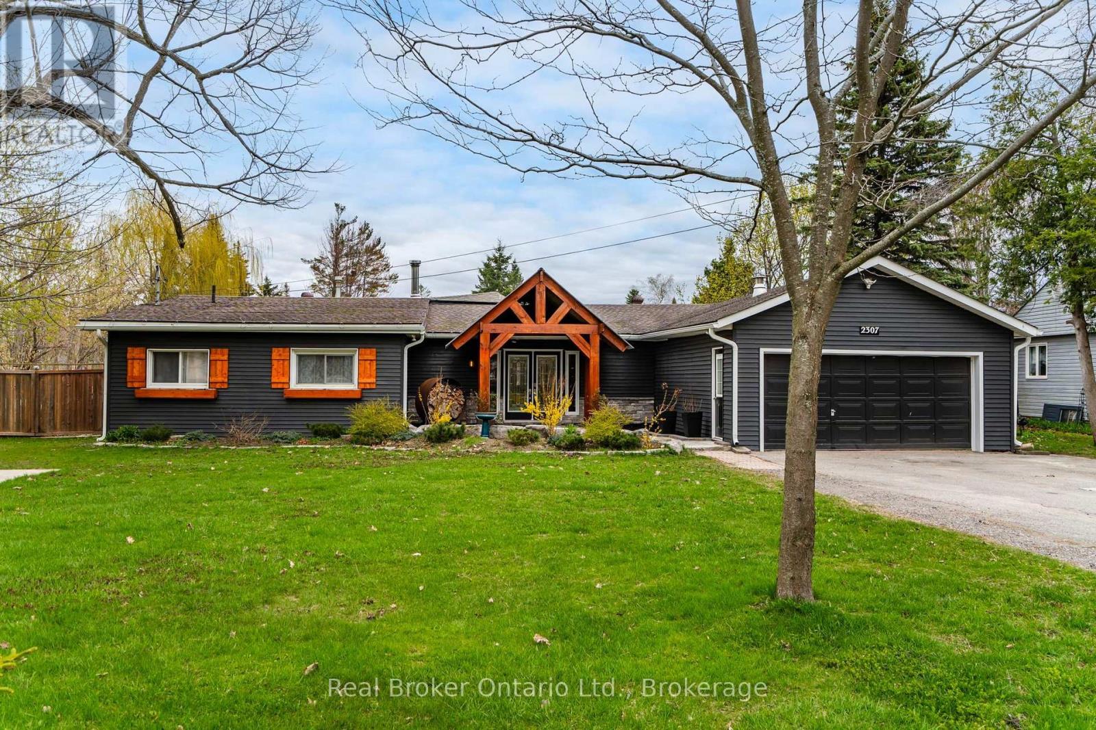 2307 SOMERS BOULEVARD, Innisfil, Ontario
