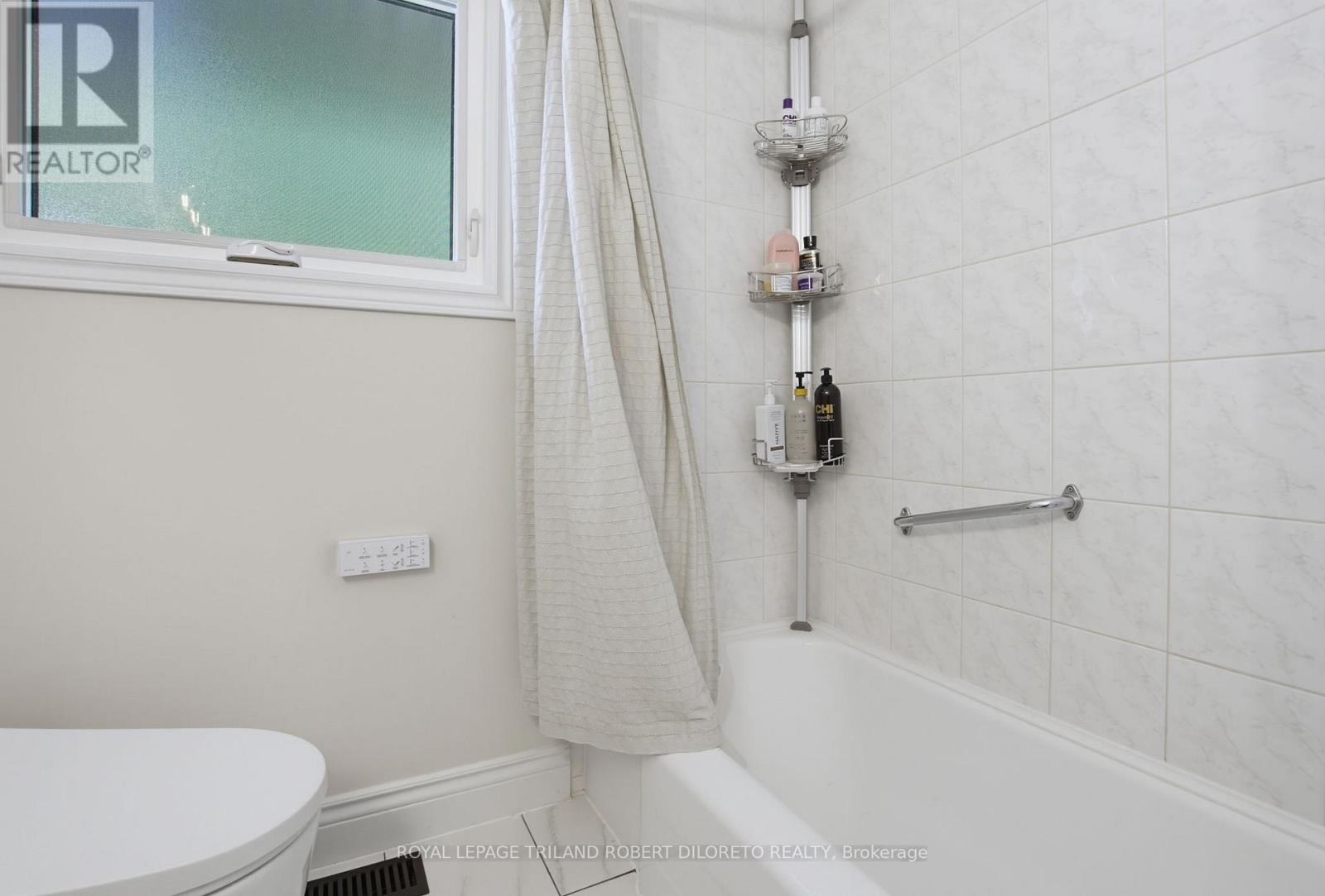 9 Strathcona Drive, London East, Ontario  N5W 1P7 - Photo 22 - X13541994