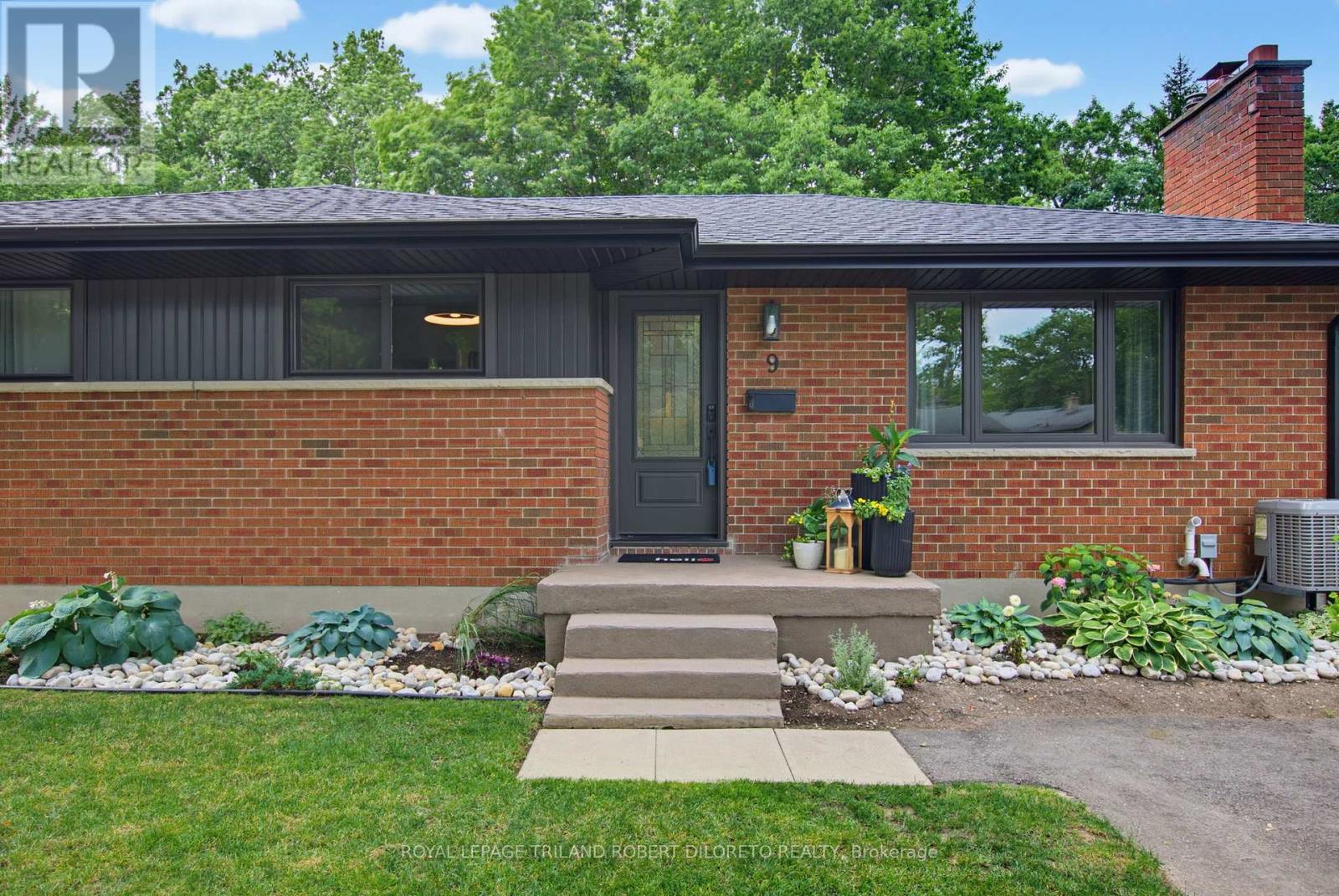 9 Strathcona Drive, London East, Ontario  N5W 1P7 - Photo 5 - X13541994