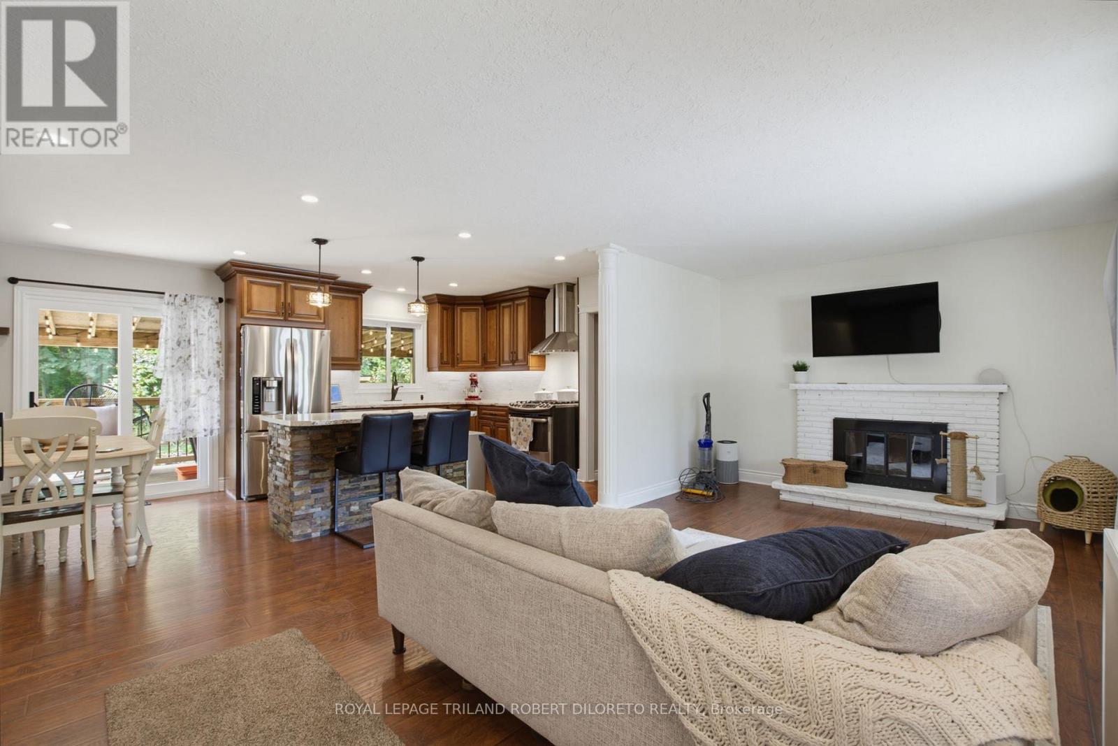 9 Strathcona Drive, London East, Ontario  N5W 1P7 - Photo 9 - X13541994