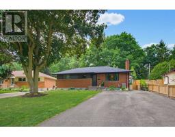 9 STRATHCONA DRIVE, London East, Ontario