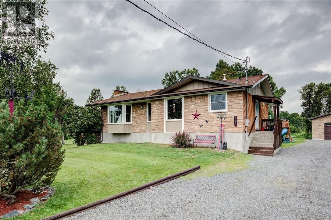 374 Seguin, Chelmsford, Ontario  P0M 1L0 - Photo 2 - 2129114